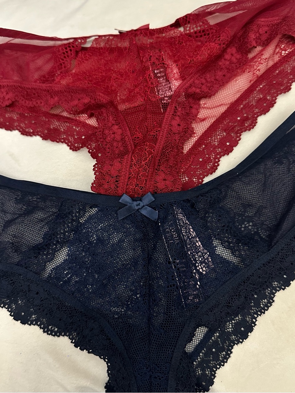 2 Pairs of Victoria’s Secret Very Sexy Cheeky Panties,M,NWT